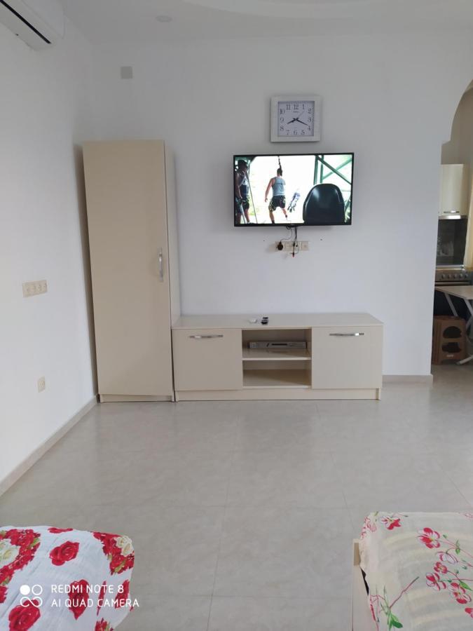 Emzari'S Apartment Koboeleti Buitenkant foto