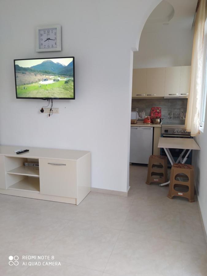 Emzari'S Apartment Koboeleti Buitenkant foto